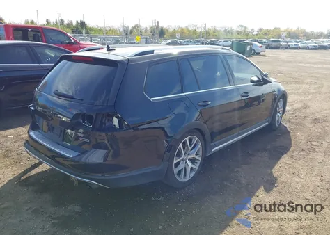 2017 Volkswagen Golf Alltrack Tsi S/Tsi Se/Tsi Sel z USA, uszkodzony, nr VIN 3VWH17AU3HM534982